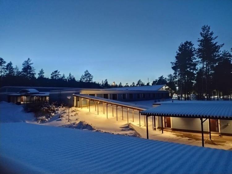 Hotelli Hiittenharju Харьявалта Экстерьер фото
